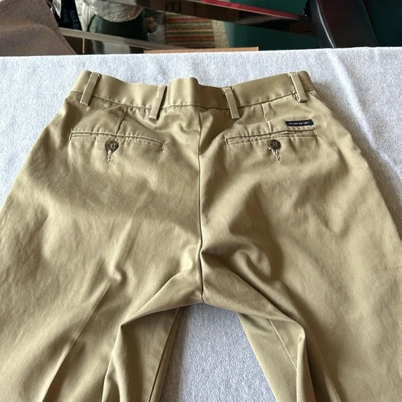 3 for 1 price: 3 pair of Men’s Dockers D3 classic fit khakis - Size 31x30. - Picture 11 of 11